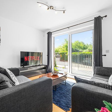 Modern Spacious 2Bedroom Apartment Great! Location By Etihad Mancity Stadium& Coop Live Arena Манчестър Екстериор снимка