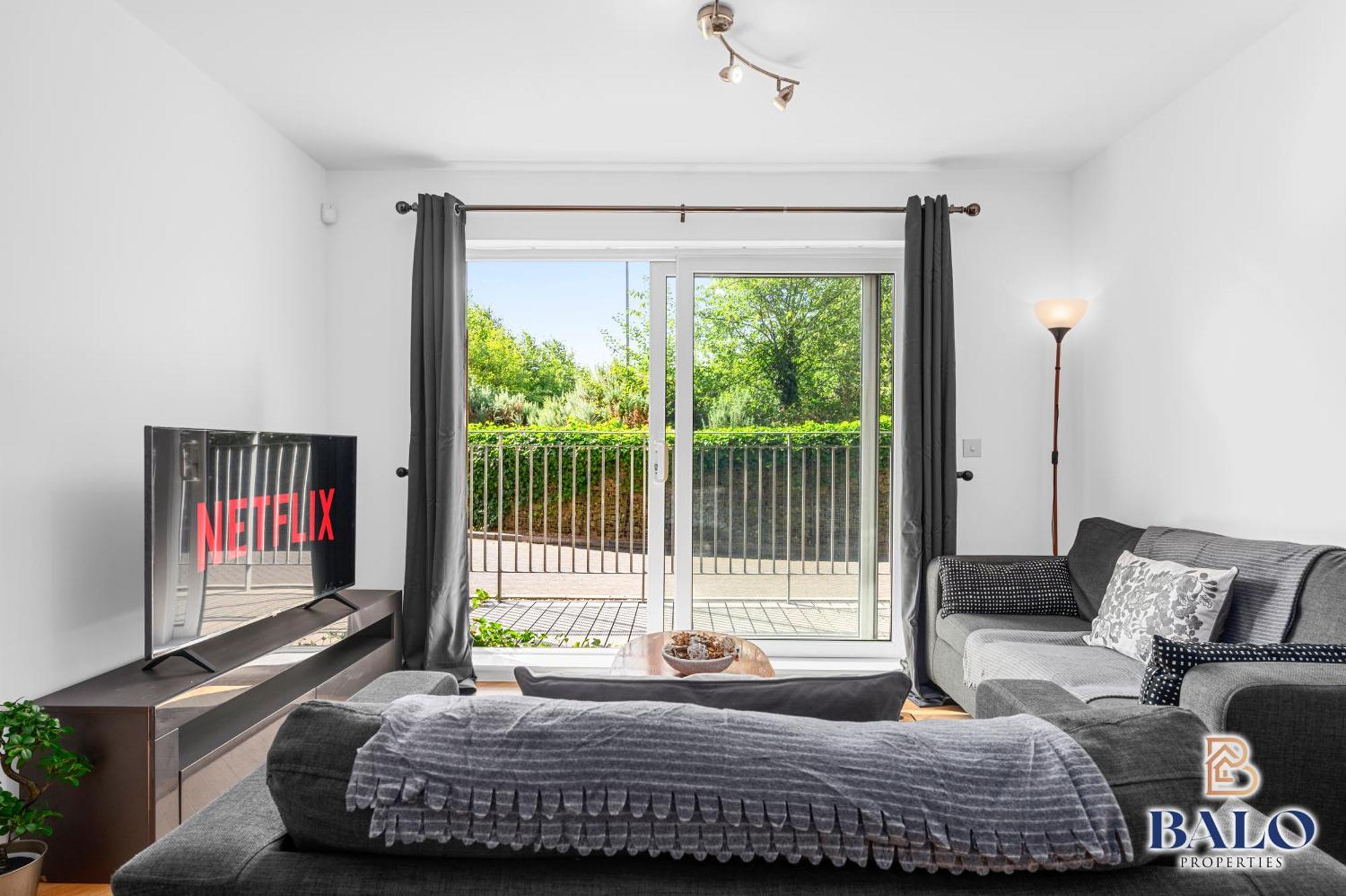 Modern Spacious 2Bedroom Apartment Great! Location By Etihad Mancity Stadium& Coop Live Arena Манчестър Екстериор снимка