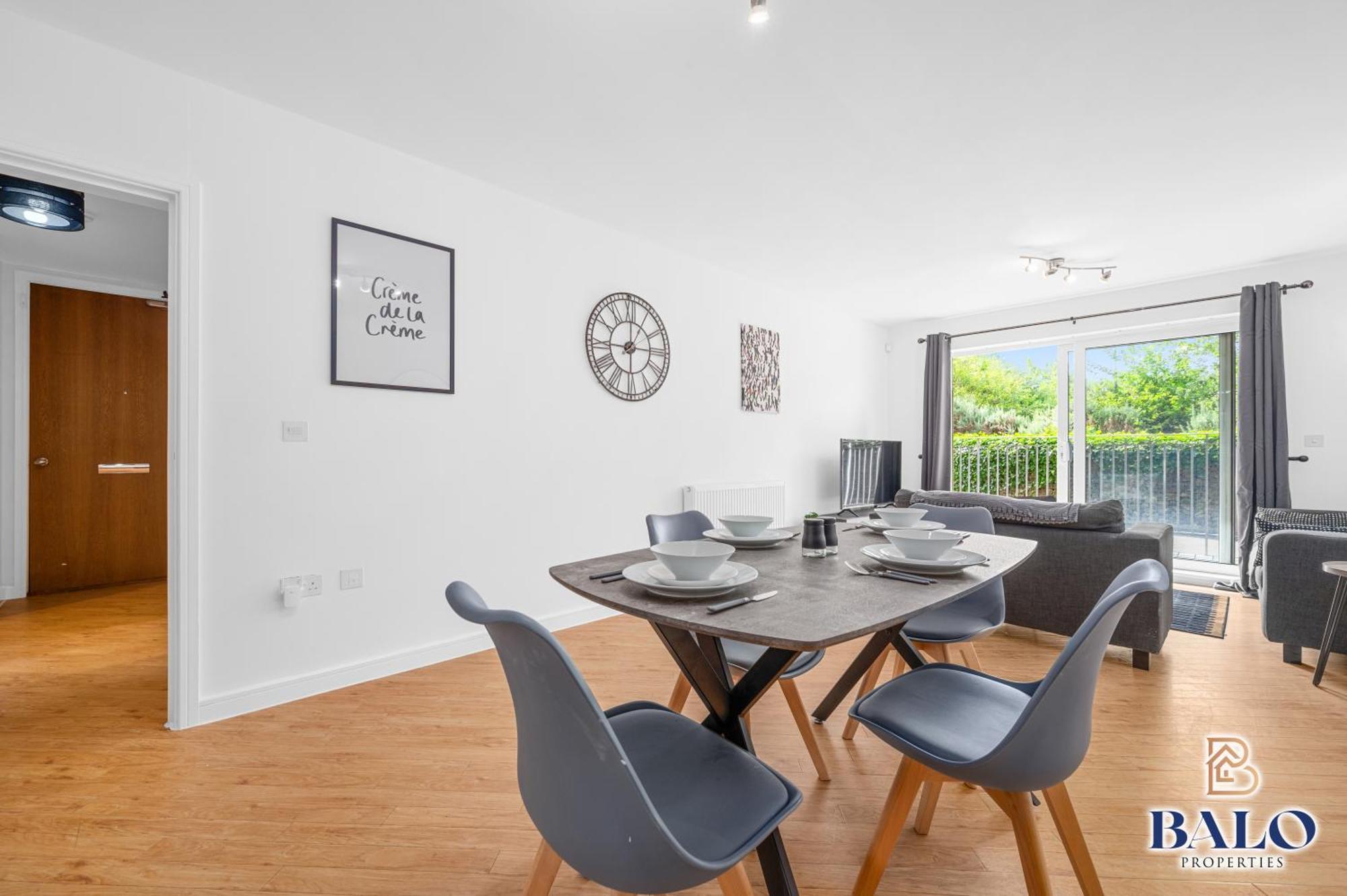Modern Spacious 2Bedroom Apartment Great! Location By Etihad Mancity Stadium& Coop Live Arena Манчестър Екстериор снимка